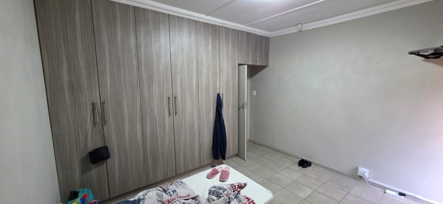 8 Bedroom Property for Sale in Meiringspark North West